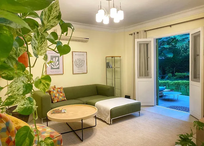 Bustan 2 Bedroom Apt With Garden